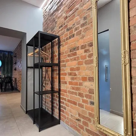 Zlote Zdzadlo Nikiszowiec * קטוביץ